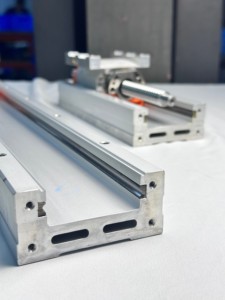 Riel integrado de 54mm de ancho, Módulo lineal de husillo de bolas TBI, máquinas CNC, guía lineal JTG5, deslizamiento lineal de alta velocidad y alta precisión - Product Image 3