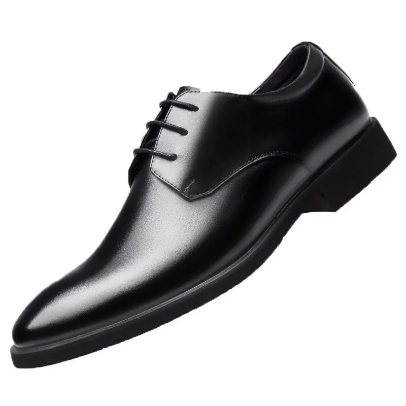 Primavera nuovo stile scarpe da uomo traspiranti Casual da uomo scarpe in pelle 2024 vendita calda moda scatola di scarpe da sposa PVC EVA