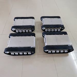 Fernbedienung Arduino gesteuertes intelligentes Minitank-Chassis zu verkaufen Batterie Gummi-Fernbedienungsmodell