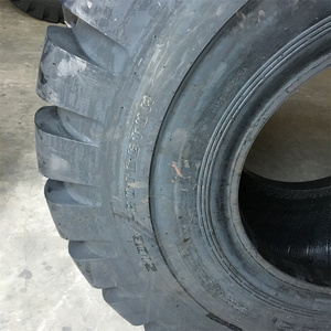 Off Road lastikler yükleyici ekskavatör lastikleri 23.5-25 26.5-25 29.5-25 derin sırt E-<span class=keywords><strong>4C</strong></span> L-<span class=keywords><strong>4C</strong></span>