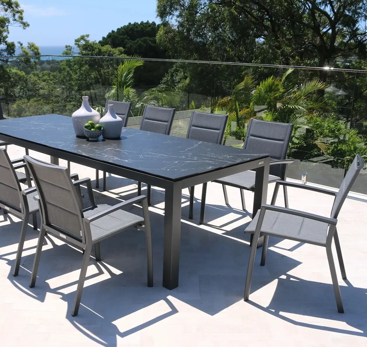 Alumínio Elegante Outdoor Dining Set Mesa De Jantar com Cerâmica Top Acochoado Cadeira De Jantar Mesa Tamanho Personalizado