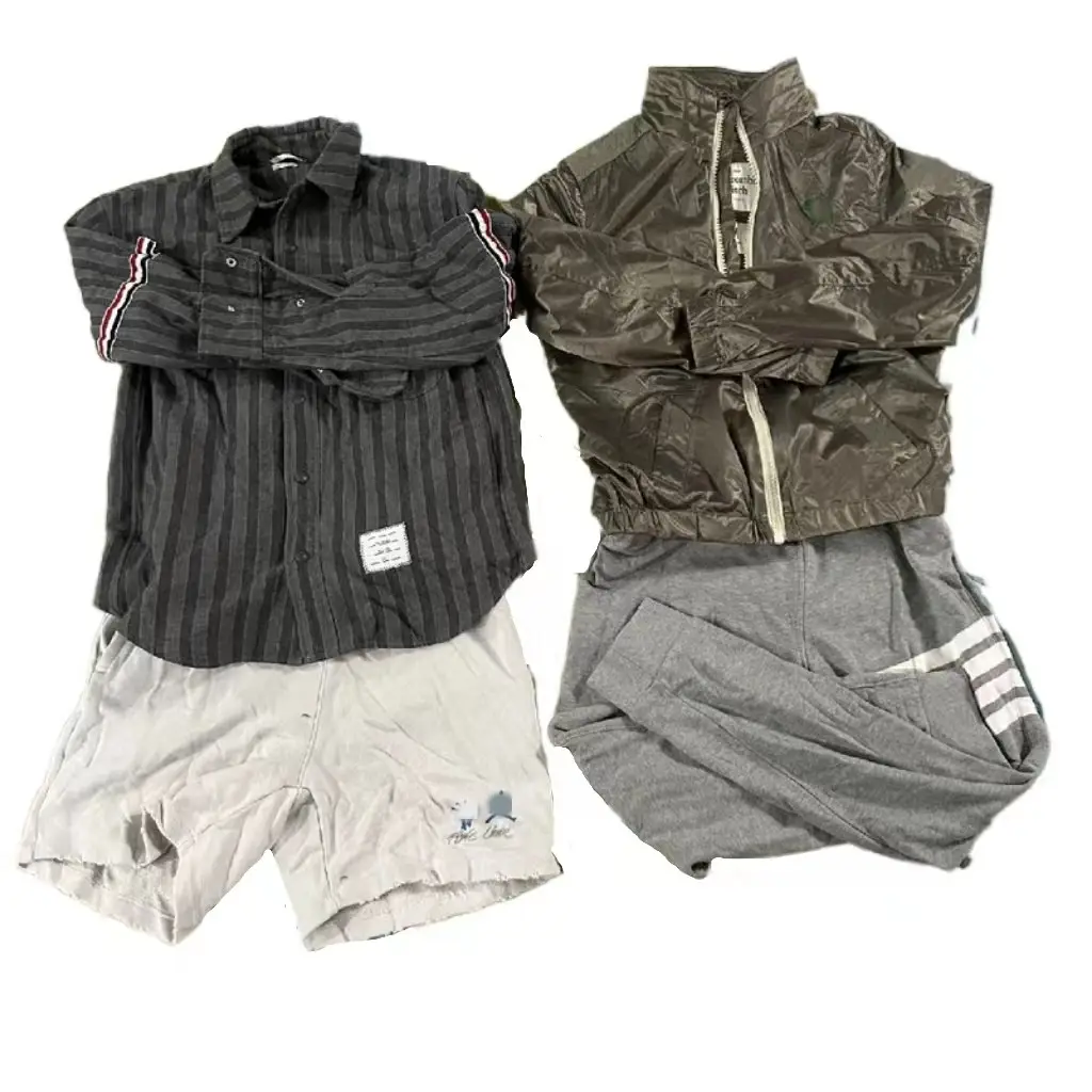 C01 प्रयुक्त ब्रांड के कपड़े थोक में सेकेंड हैंड कपड़े मिश्रित ब्रांडेड स्पोर्ट्स बेल्स हुडीज़ टी शर्ट कपड़े पेंट थोक में