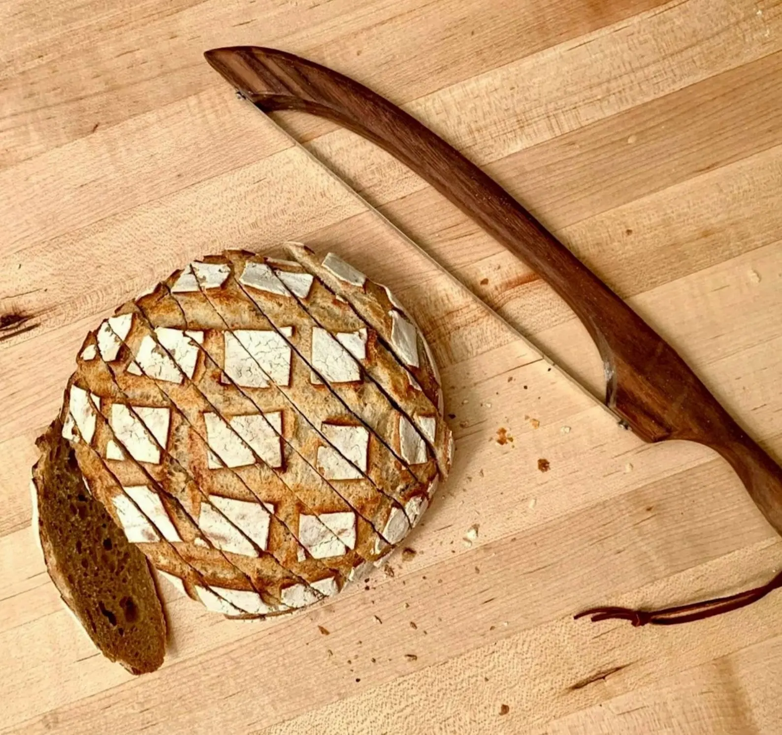 Coltello a forma di pane in legno taglierina a lievitazione naturale seghettata per bagel fatti in casa