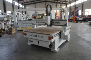 4轴爱好迷你3D数控铣削冲床路由器带旋转轴高品质台湾立式加工中心 - Product Image 4