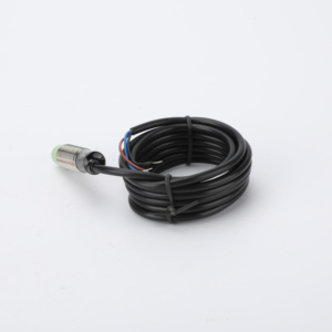 PR12-4DN2カスタマイズ誘導近接センサー金属防水スイッチDC6-36V範囲様々な用途向け - Product Image 3