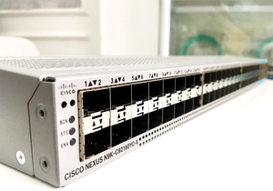 N9K-C93180YC-FX3 scambi di Cisco Nexus 9300 48 porte 1/10G/25G SFP e 6 porte 40G/100G QSFP28