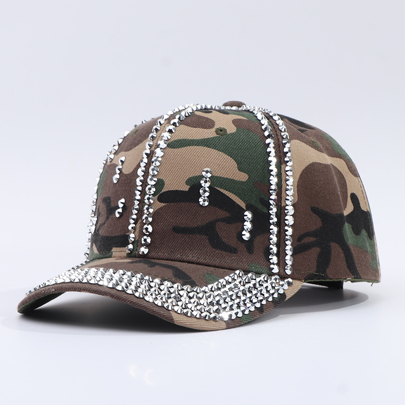 Pompon vert armée avec strass