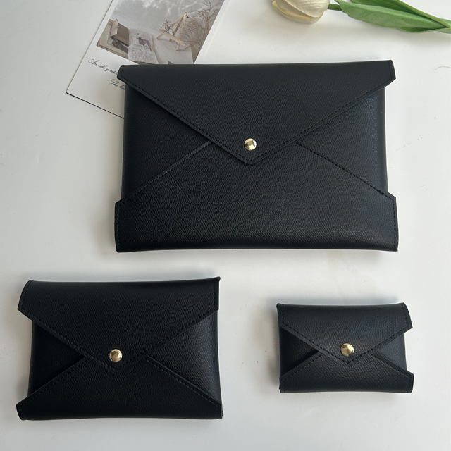 Black set