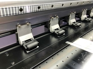 AllwinプリンターC8-512i高速デジタルインクジェット印刷機、屋外印刷用の4個または8個のコニカ512i/30plプリントヘッド - Product Image 5