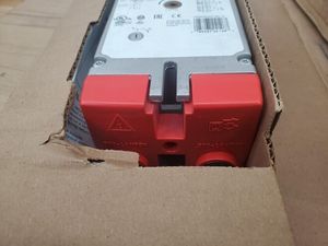 NEW MS8120A1205 S2024-2POS-SW2 <strong>DIRECT</strong> COUPLED DAMPER ACTUATOR MS8120A1205 One Year Warranty - Product Image 3