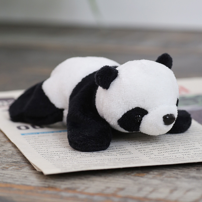 Approximately 11 cm magnetic little panda