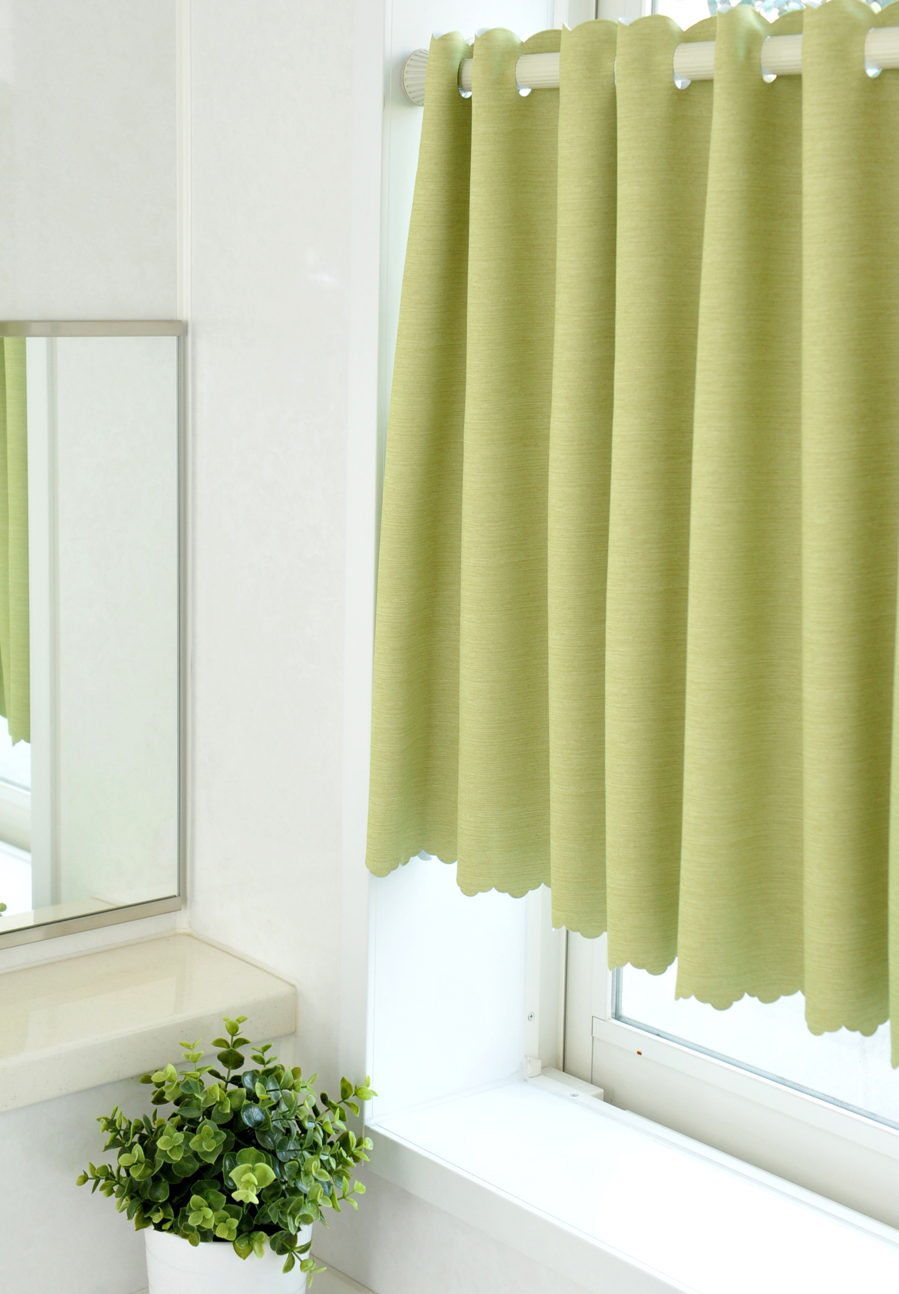 สีเขียวพาสเทล