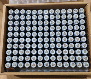 21700 Cylindrical Rechargeable Lithium <strong>Battery</strong> Cells 40P 40PL 50E Used For 10C Power Flashlight Drone Electric Vehicle <strong>Battery</strong> - Product Image 3