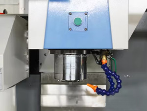 VMC640 3 eksenli yüksek hassasiyetli Vmc Cnc freze makinesi merkezi için yüksek kaliteli alüminyum profil işleme - Product Image 4