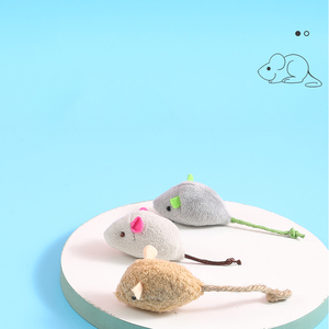 Ratón de peluche con hierba gatera para mascotas, juguete interactivo para gatos - Product Image 3
