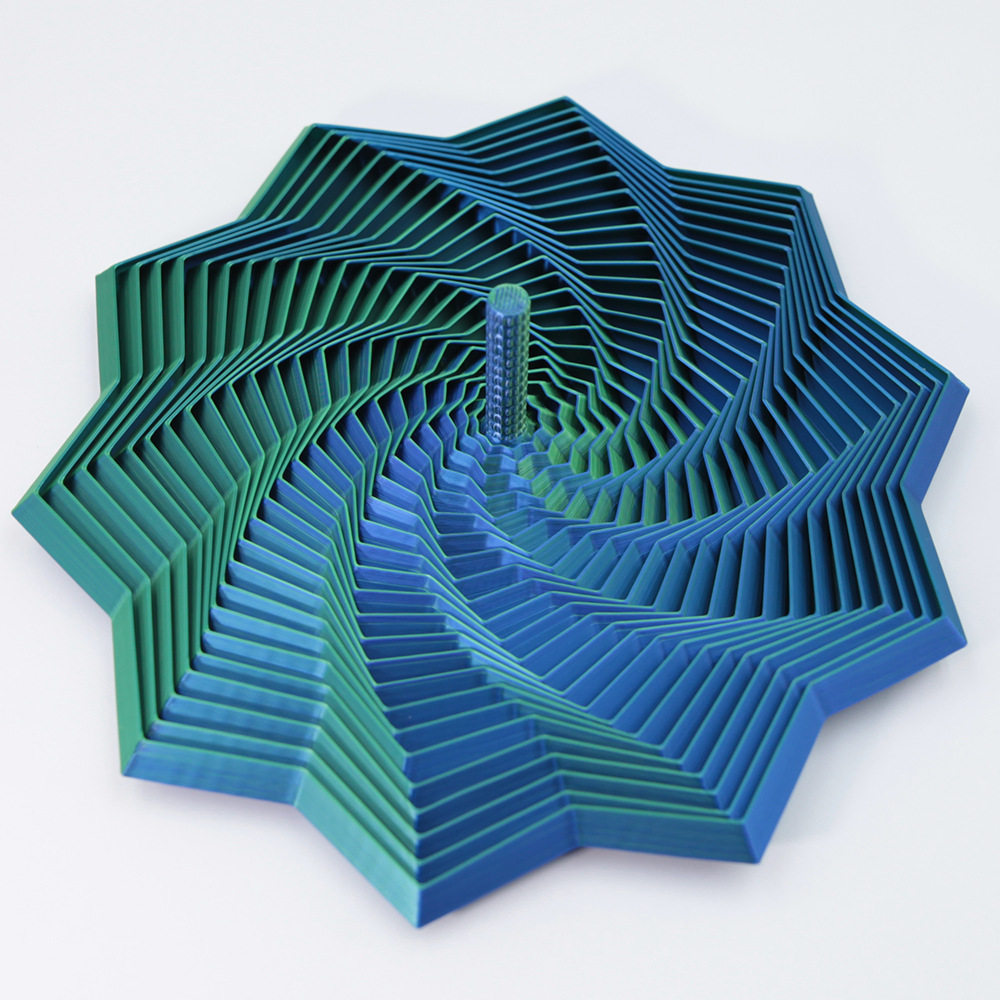Étoile spirale bleu vert 17,5 cm