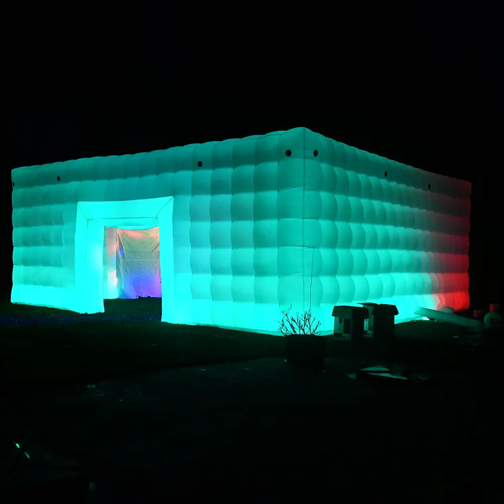 Custom Outdoor Event Verhuur Wit Pvc Waterdicht Draagbaar Opblazen Led Light Disco Nachtclub Cube Opblaasbare Party Tent