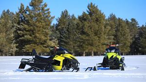 Htld ngoài trời 200cc 4 động cơ đột quỵ theo dõi xe trượt tuyết cho khu nghỉ mát trượt tuyết băng giải trí mở rộng và giải trí xe - Product Image 5