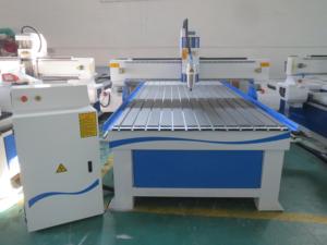 Máquina enrutadora CNC de madera 1325, enrutador Industrial automático con servomotor, superficie de mesa de vacío usada pero a precio competitivo - Product Image 3