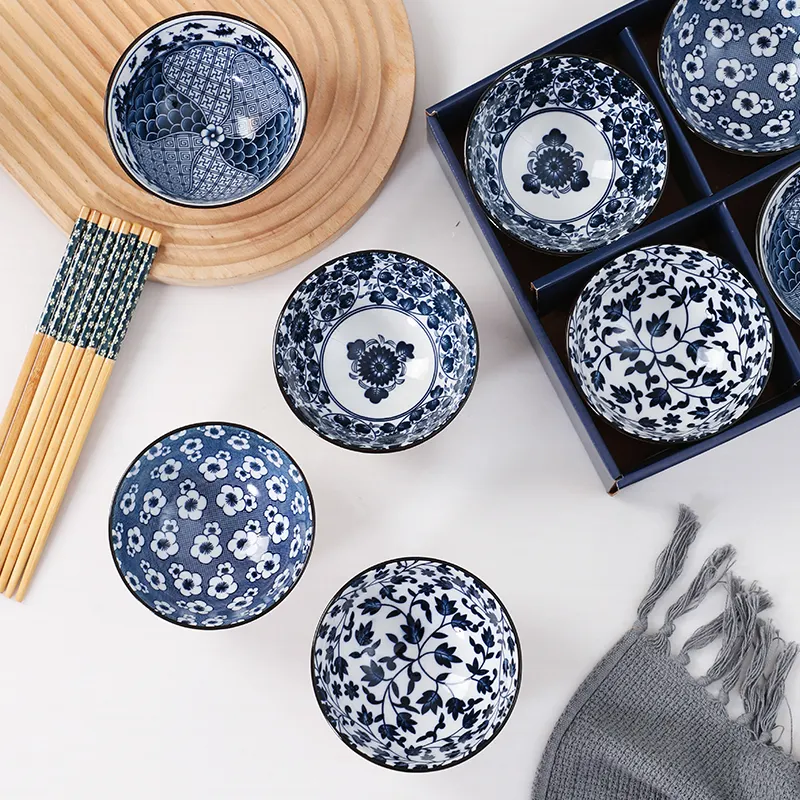 2022 yeni ürün japon tarzı seramik kase ve çubuklarını yemeği seti mavi ve beyaz desen kase hediye kutusu