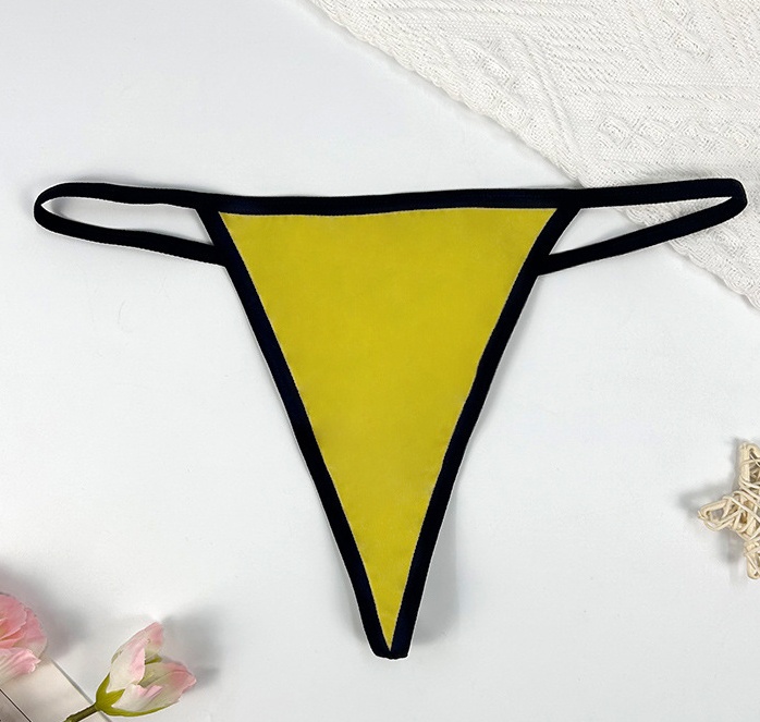 jaune foncé
