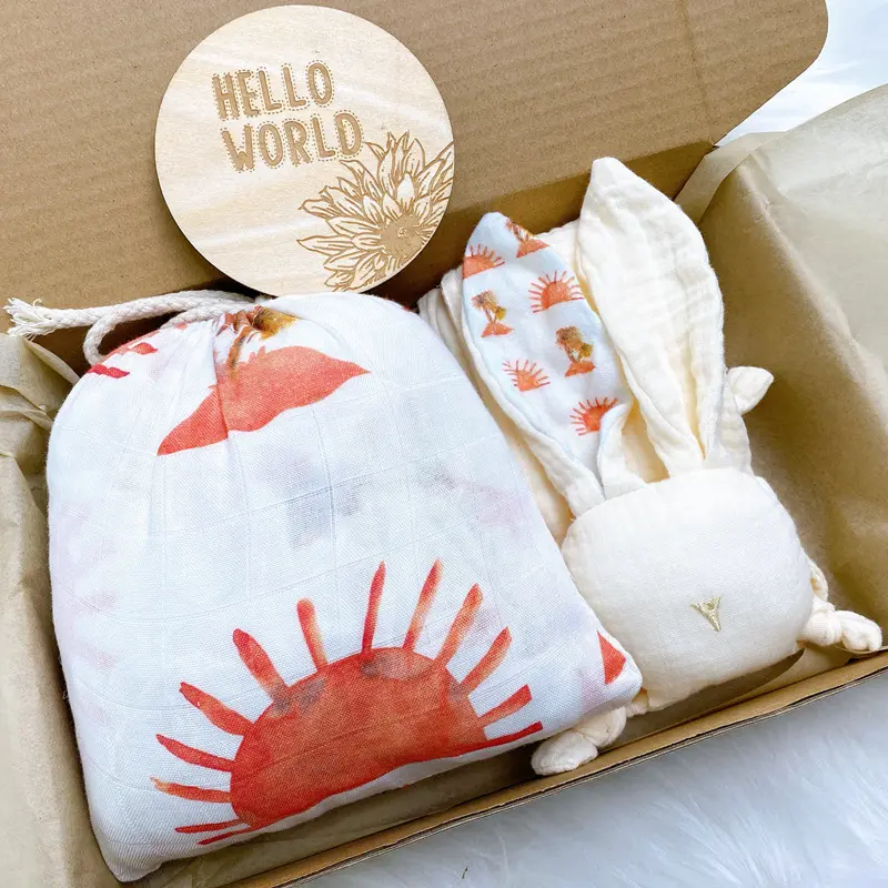 Recién Nacido niños y niñas algodón de bambú HELLO WORLD Tarjeta de madera conejo bebé edredón manta caja de regalo cuna de bebé conjunto de sábanas bajeras