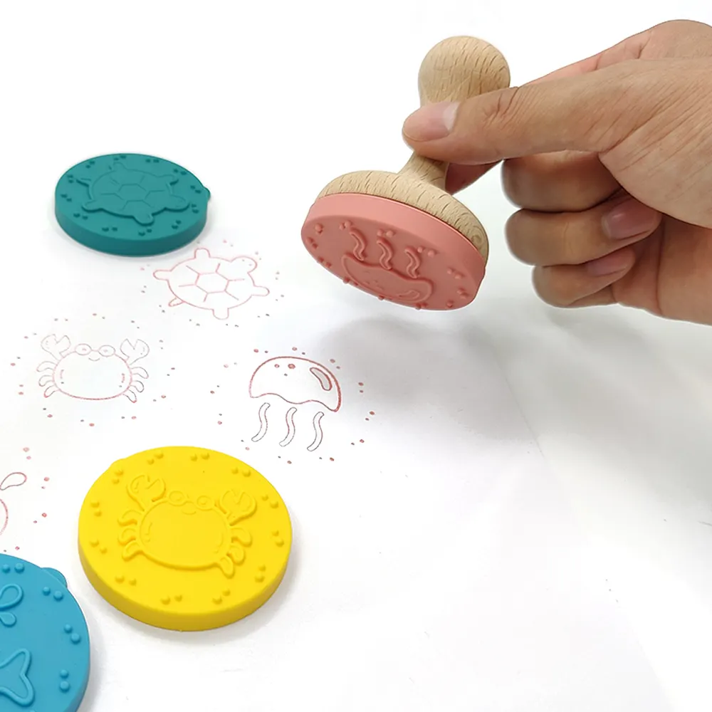Fabriek Nieuwe Aankomst Beuken Houten Speelgoed Stempels Niet Giftig Aangepaste Kinderen Stempels Kleurrijke Siliconen Stempel Kids Speelgoed