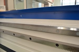 Direct Selling 1325 <strong>DSP</strong> B11 with Handle <strong>Control</strong> System 3 Axis <strong>Cnc</strong> <strong>Router</strong> <strong>Cnc</strong> Wood Cutting Machine with Vacuum Table - Product Image 5