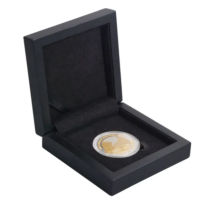 Оптовая продажа в наличии на заказ логотип роскошная черная маленькая Подарочная коробка дисплей для хранения МДФ глянцевые деревянные коробки для сбора монет