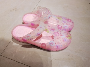 OEM快適なファッションビーチ滑り止めスリッパサンダルクロッグシューズ子供用