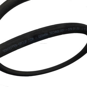Industrial 2TE 45bar Low Pressure Rubber <strong>Hoses</strong> Black Synthetic Smooth Surface Steel Wire Reinforcement for Oil Air Cutting - Product Image 2