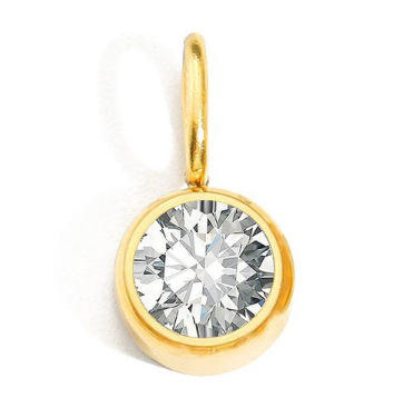 สีขาว April