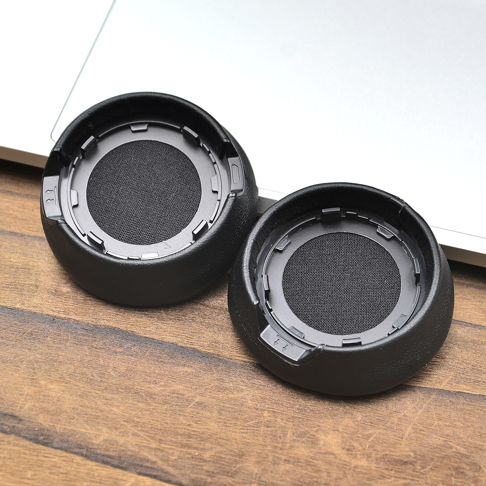 Black Stereo