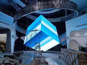 High Quality P2.5 Indoor Creative Advertising <strong>Cube</strong> 5-side <strong>LED</strong> 320 * 320 mm <strong>Cube</strong> <strong>Display</strong> <strong>with</strong> Full Color Light