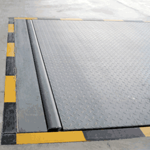 New Short Mechanical Hydraulic <strong>Dock</strong> Leveler with Unloading Platform <strong>Fixed</strong> Boat and Mobile Electric Stationary Control Unit - Product Image 6