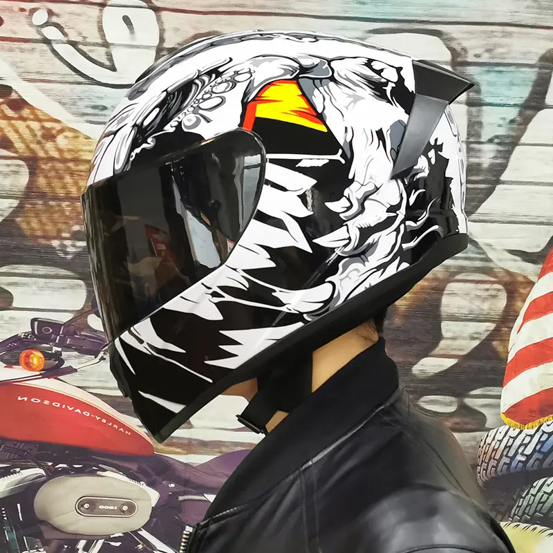 קסדת מפעל מכירה לוהטת Ece ואושר Dot מיניאטורות קטנוע מלא פנים מרוצי אופנועים קסדות