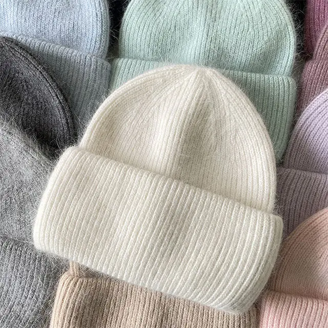 Cappello di lana lavorato a mano in maglia di colore solido Angora soffice berretto morbido caldo cappello invernale cappello da donna personalizzato
