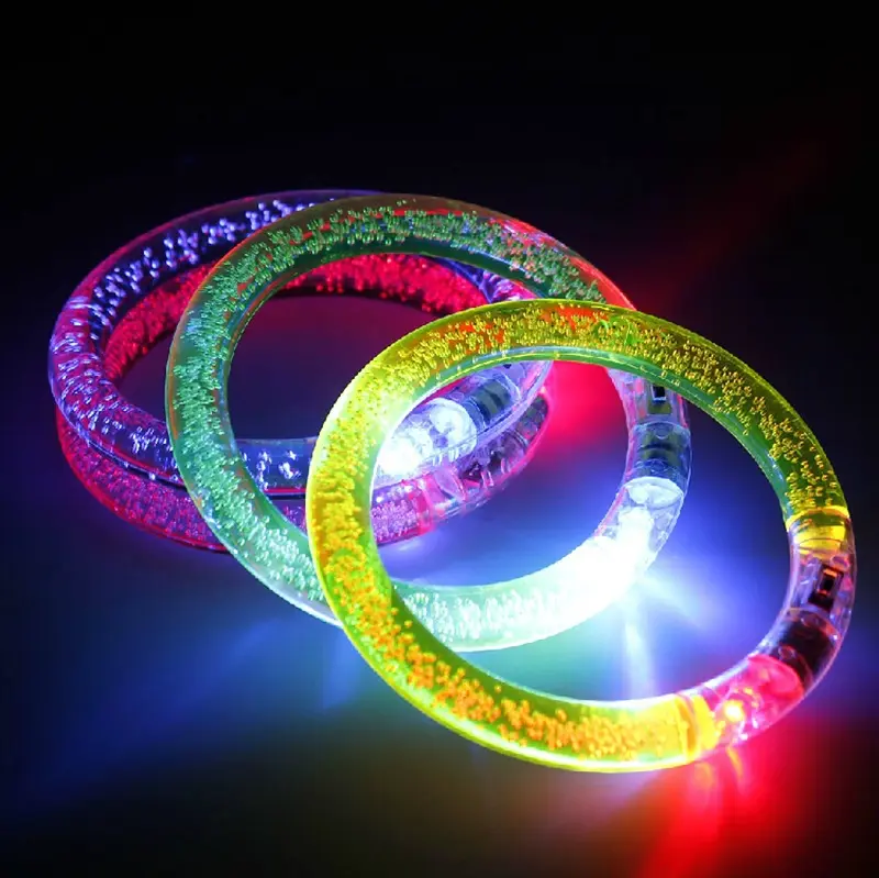 Braccialetto luminoso a led braccialetti con bastoncini luminosi in acrilico per bambini adulti al buio forniture per feste regali per feste di compleanno di Halloween