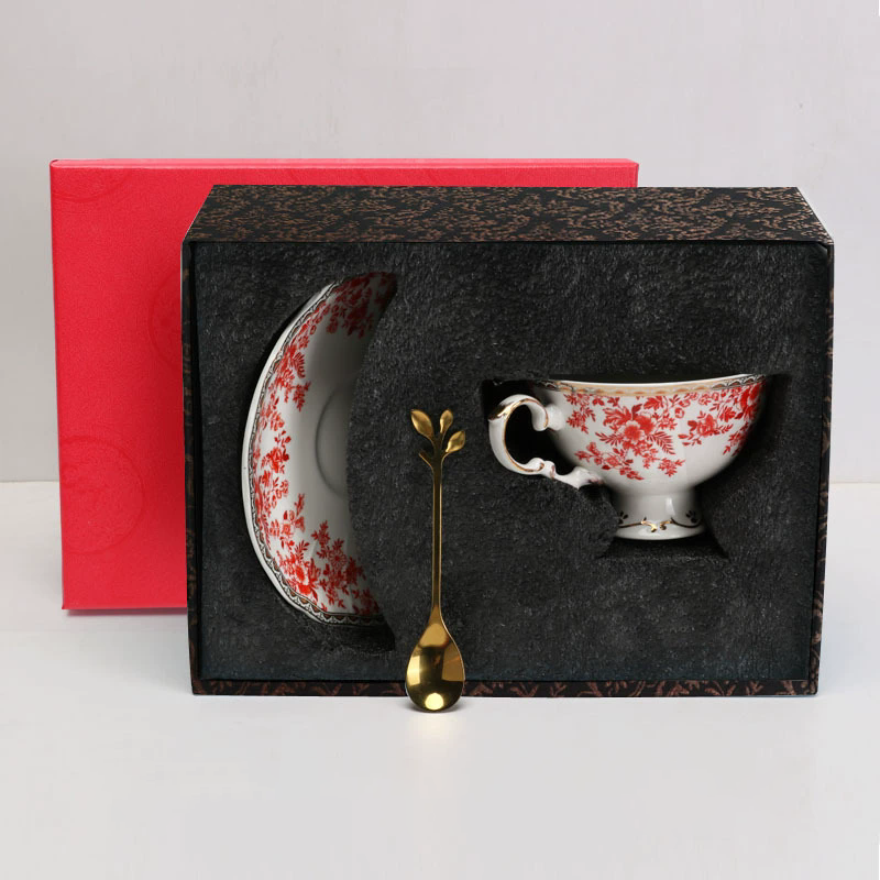 ถ้วยและจานรอง-B