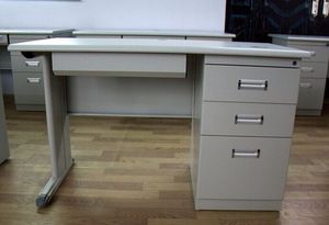 Design Comfortable Professional Modern Metal Steel Office <strong>Computer</strong> <strong>Table</strong> Office Desk with <strong>Three</strong> Drawers - Product Image 4