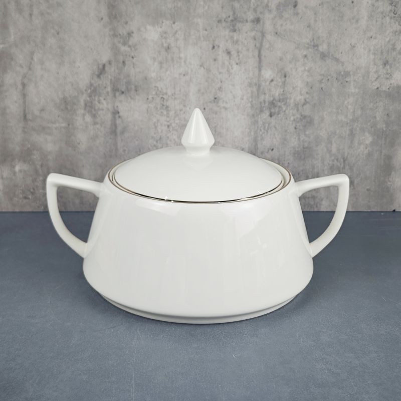 New Bone China New European Style Fancy White Design Good Quality Good Price Ceramic Dinnerware Set 5