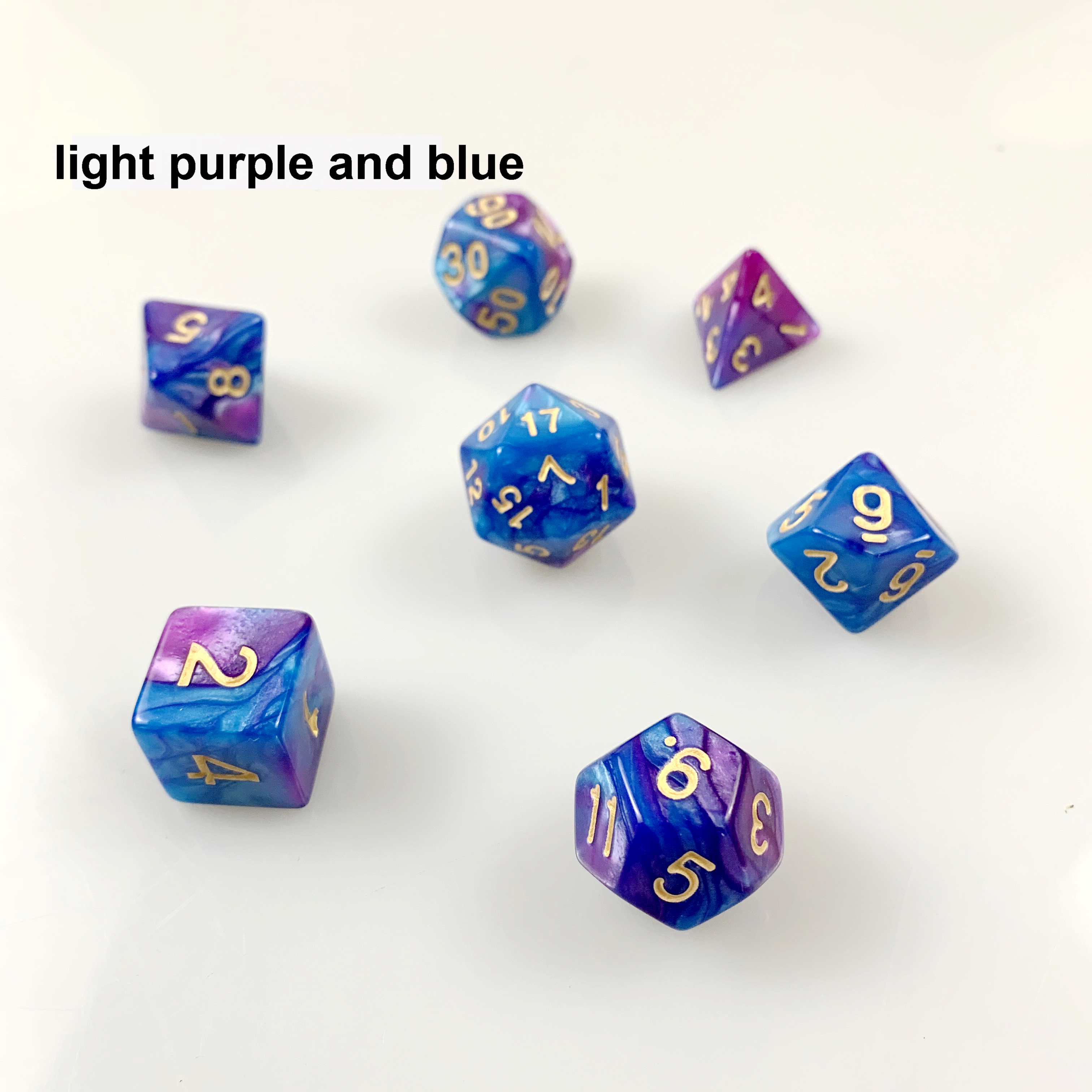 violet clair et bleu