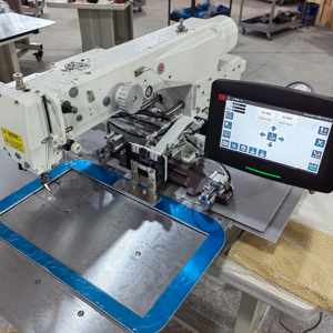 Macchina da cucire automatica con motivo programmabile 3020 grande macchina da cucire industriale - Product Image 1