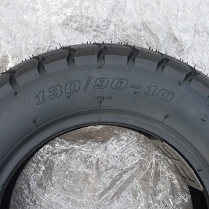 JD678 8PR TL/TTオートバイタイヤ130/90-10チューブタイプ新品天然ゴム製