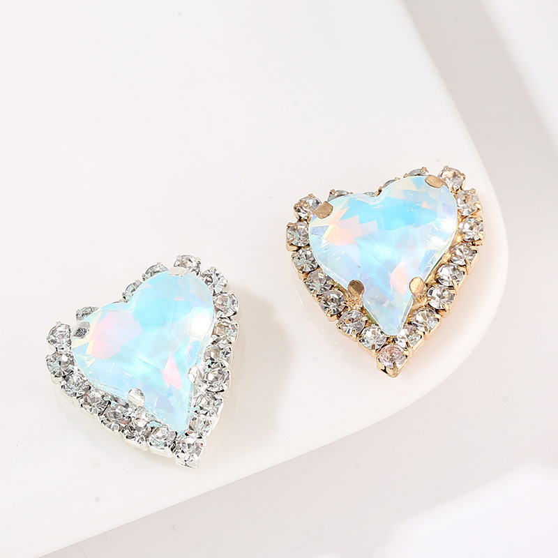 6. Lake Blue Mocha (Wrong Heart)