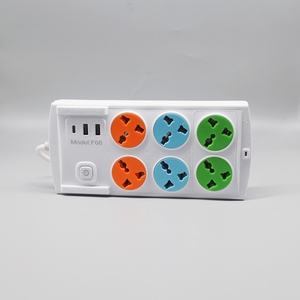 Tira de alimentación multifunción colorida de 6 orificios Enchufe múltiple Enchufe de extensión de cable USB tipo C - Product Image 4