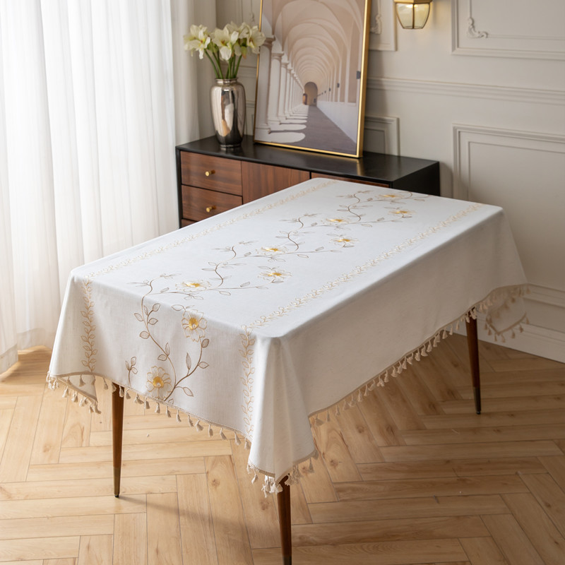 Café brodé Secret Garden + pompons en coton