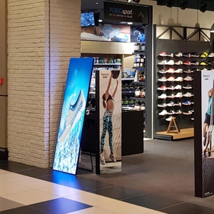 Envisual P2.5 Indoor <strong>LED</strong> Mirror Screen Display 640mm X 1920mm WiFi 4G Control Digital Signage Advertising Board Video - Product Image 3