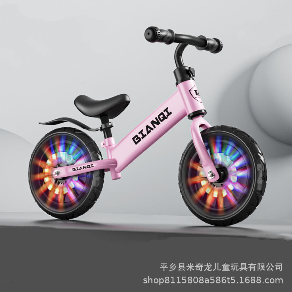 Roue K12 blanche en mousse avec garde-boue