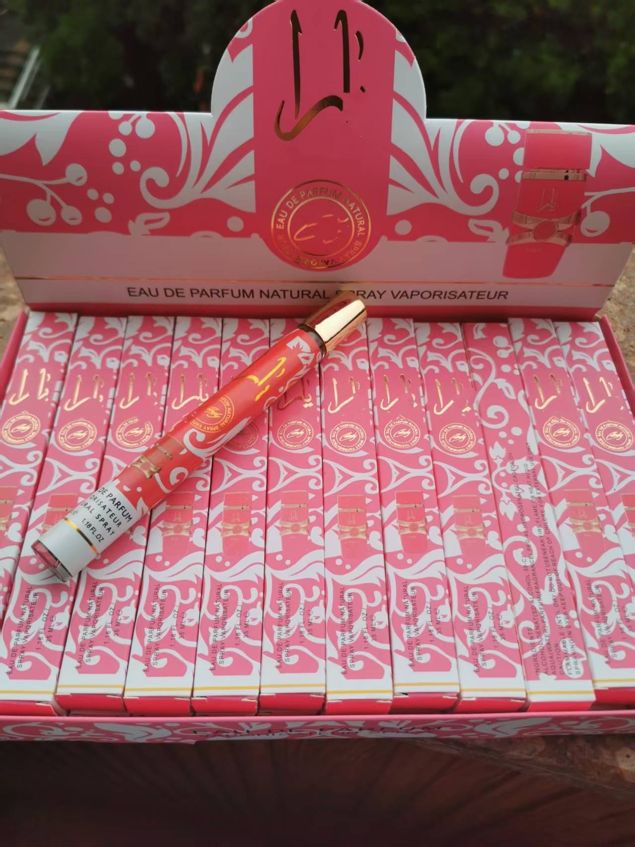 02--Bonbons Yara--pour les femmes---1 pc 35ML